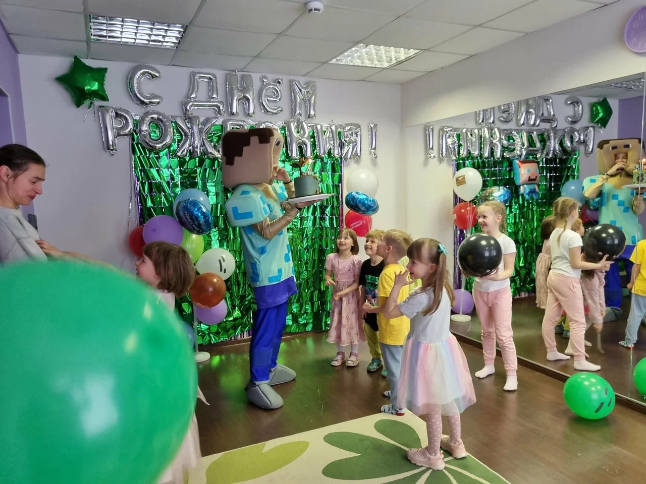 День рождения в стиле Roblox: праздник с аниматорами для дошкольников